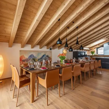 Luxury 10 Guest Chalet In Vila *